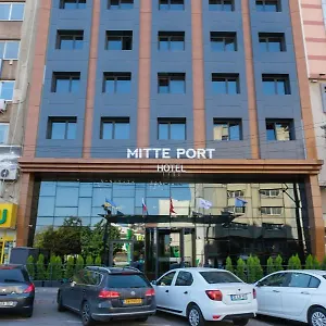 4* Otel Mitte Port