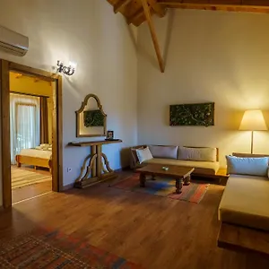 2* Otel Alaçatı Aura